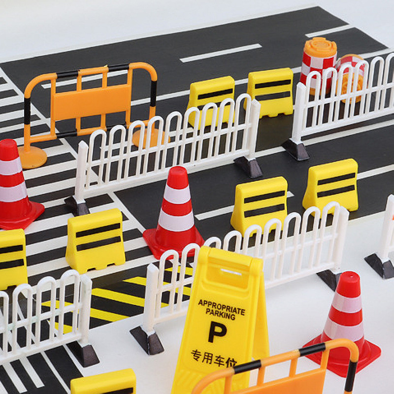 Mini Traffic Road Signs & Road - Kids Educational Gadget 리뷰 및 가격